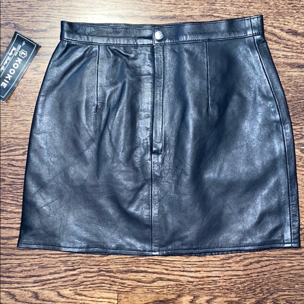 Genuine leather skirt